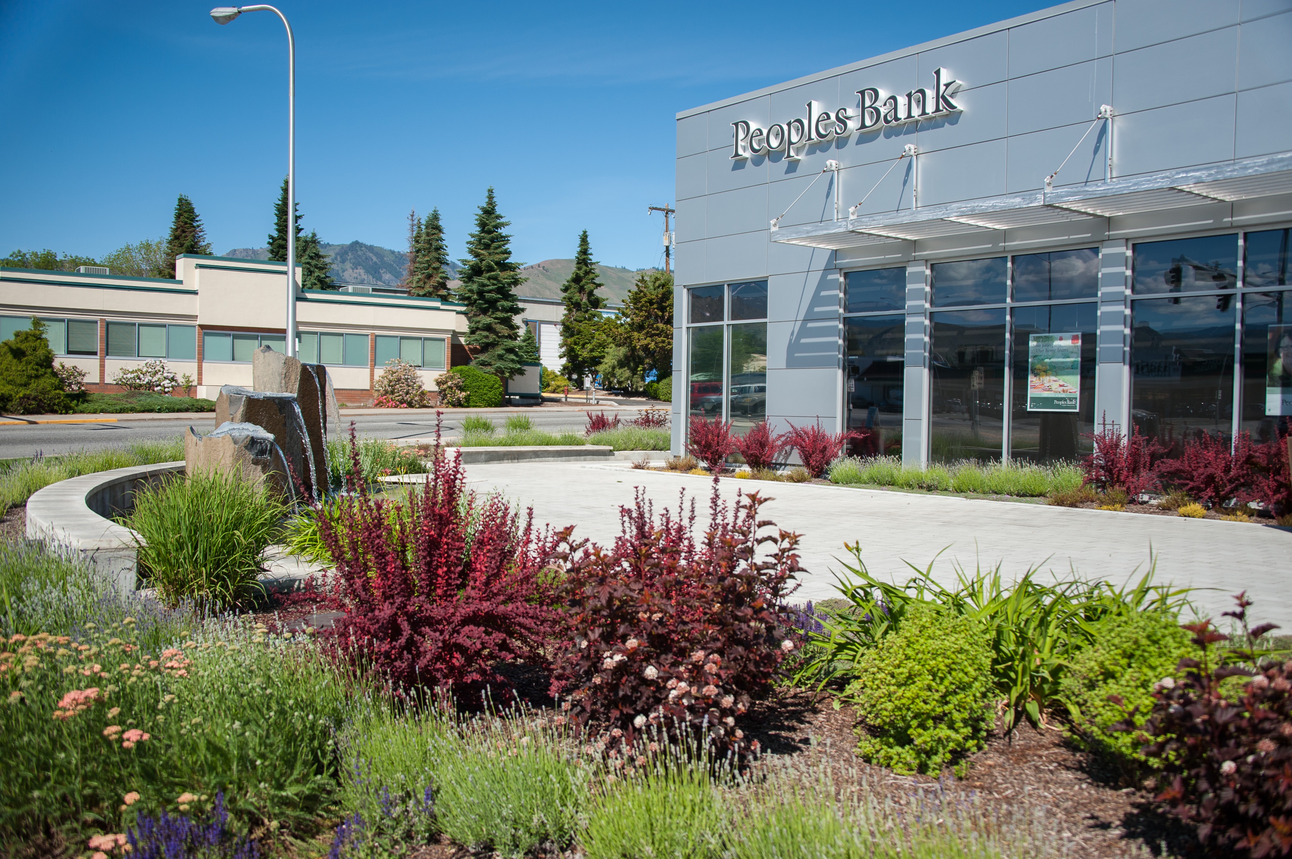 Deeproots Landscape & Nursery Custom residential and commercial